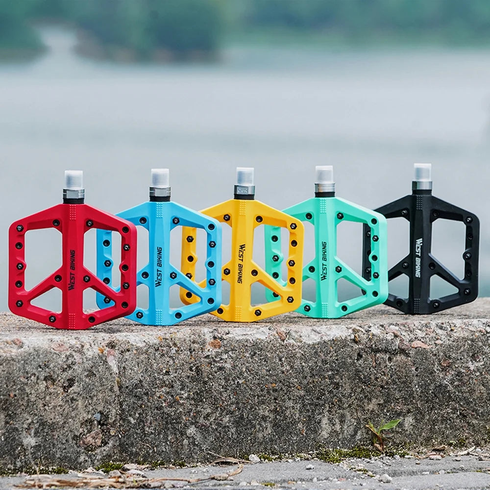 Ultralight Nylon Bike Pedals with 2 Bearings J335