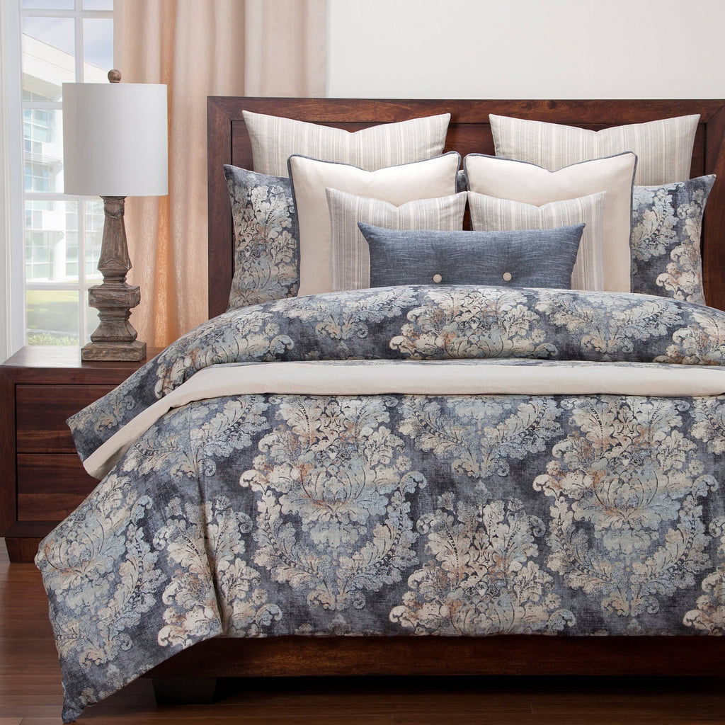 California King Damask Duvet and Shams F40623