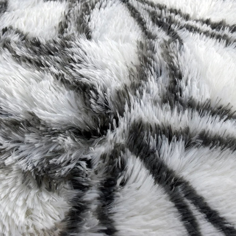 Soft Velvet Area Rug E77797