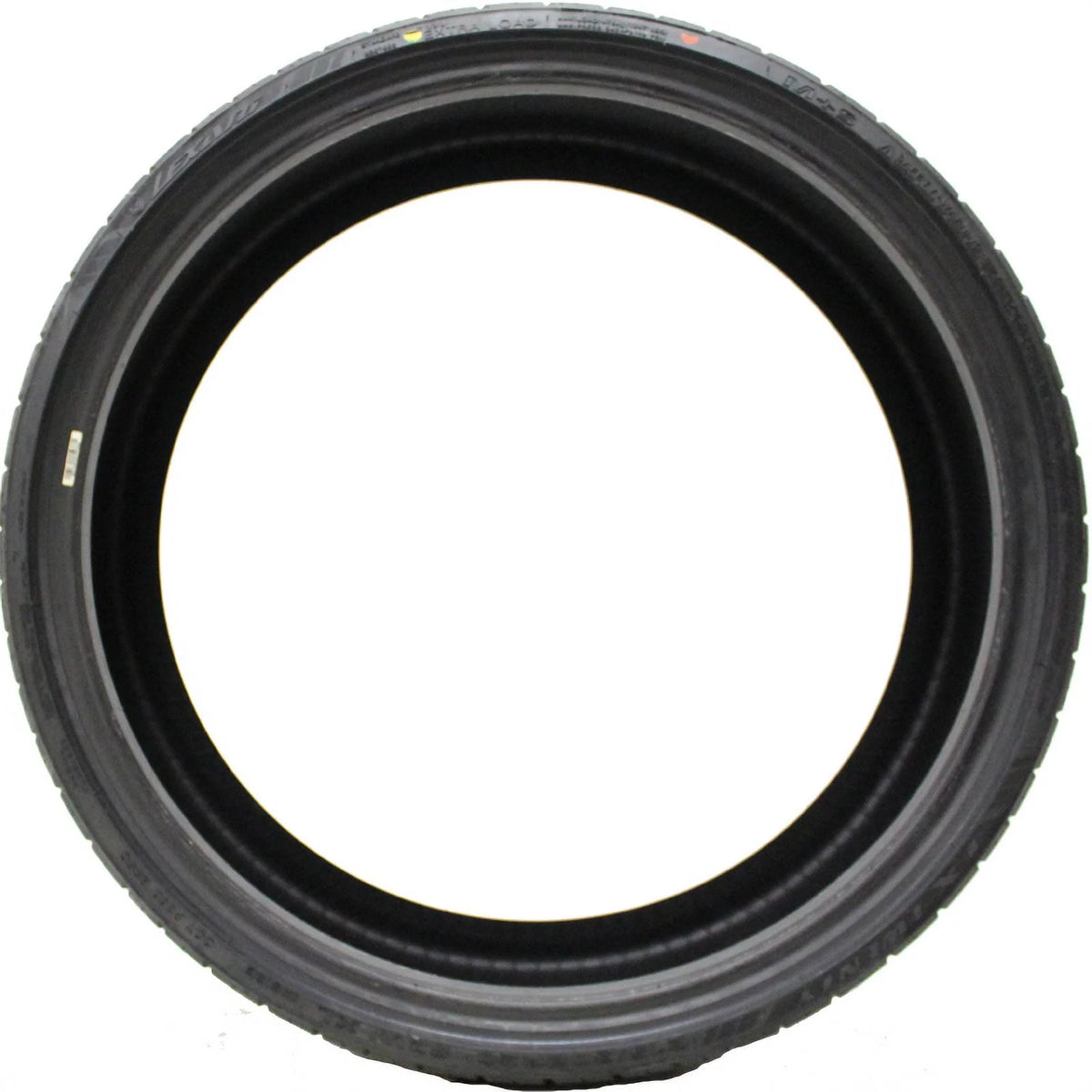 255/35ZR20 97W XL Passenger Tire O50138