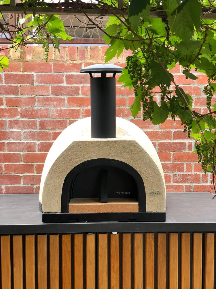 Outdoor Wood Fired Pizza Oven with Black Flue M29107