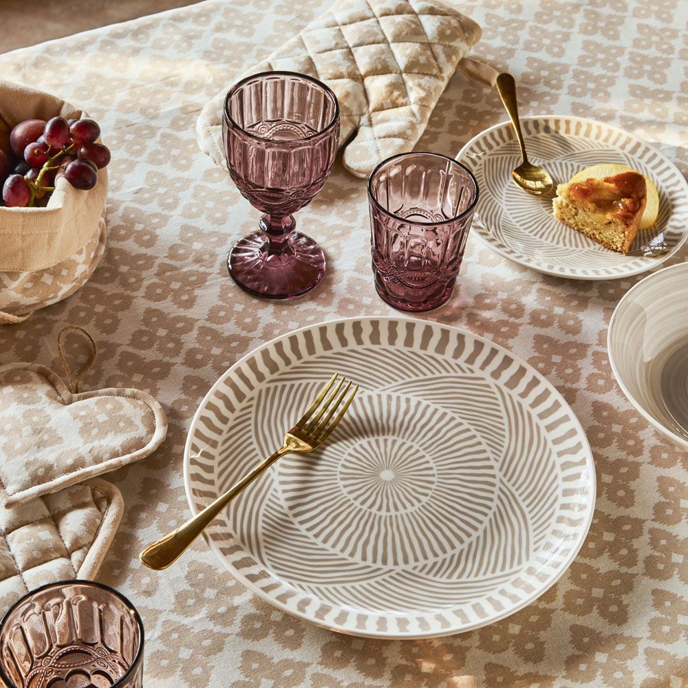 Table Set 18pcs V151