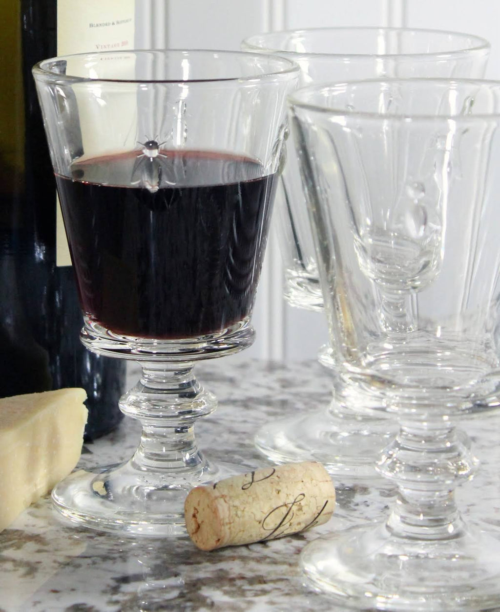 Set of 6 9-Ounce Wine Glasses A131