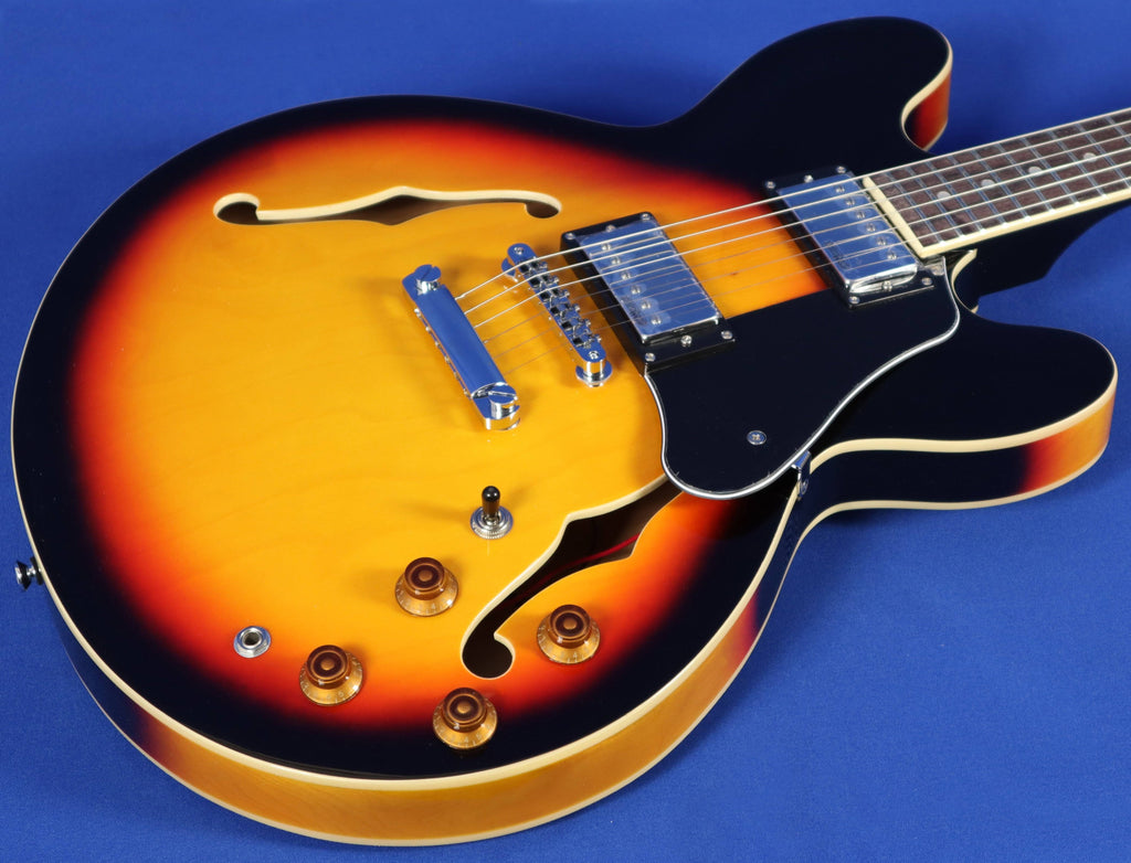 Semi-Hollow Sunburst Electric Guitar U662