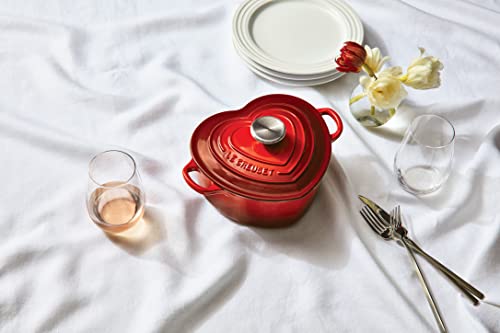 White Enameled Cast Iron 2 Quart Heart Cocotte M3673