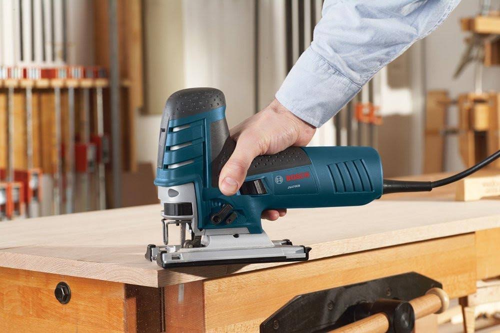 7.0 Amp Corded Variable Speed Barrel-Grip Jig Saw with Carrying Case X66464
