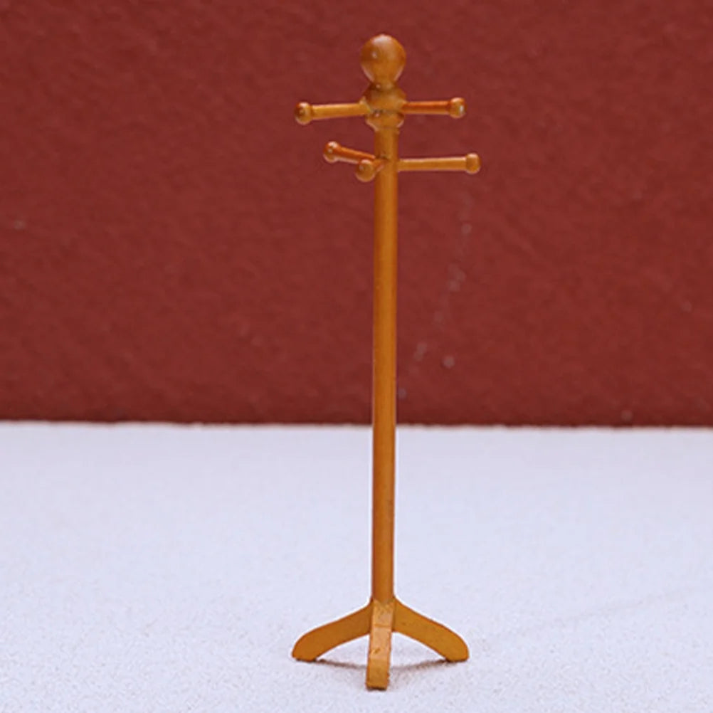 Mini Hangers Dollhouse Miniatures M852381