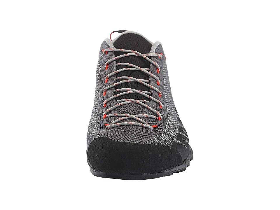 Carbon/Tangerine Hiking Shoes W556