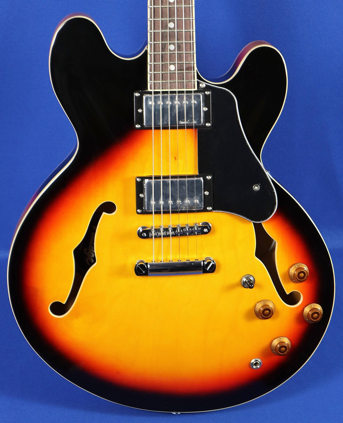 Semi-Hollow Sunburst Electric Guitar U662